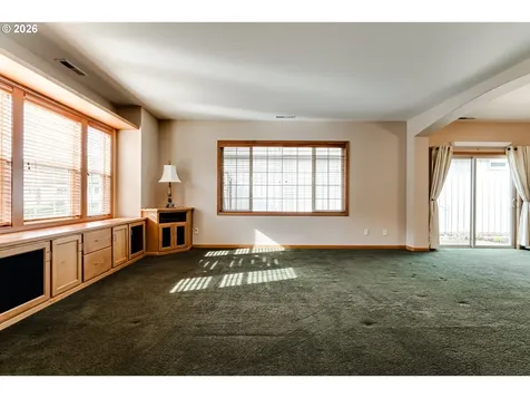 2099 Lake Shore Drive Eugene OR 97408