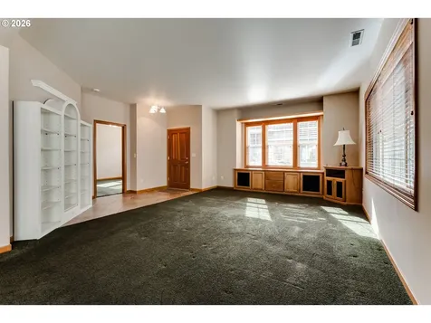 2099 Lake Shore Drive Eugene OR 97408