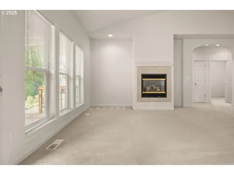 6209 NE Dereck Lane Hillsboro OR 97124
