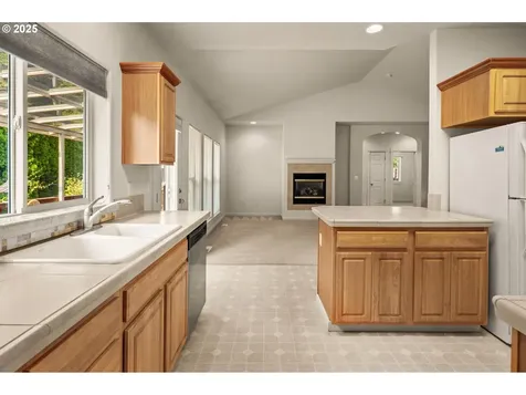 6209 NE Dereck Lane Hillsboro OR 97124