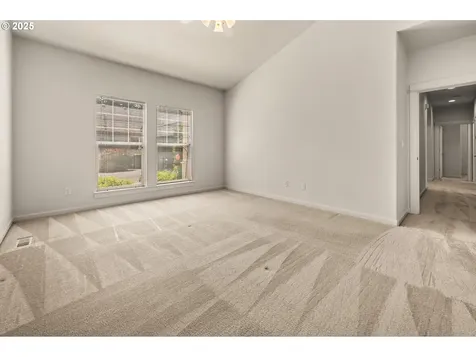 6209 NE Dereck Lane Hillsboro OR 97124
