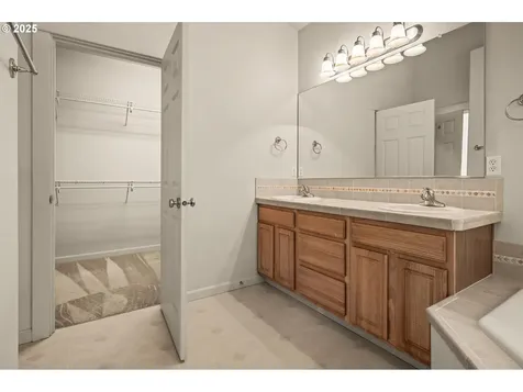 6209 NE Dereck Lane Hillsboro OR 97124