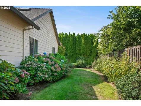 6209 NE Dereck Lane Hillsboro OR 97124