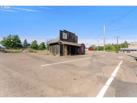 28405 Salmon River Highway Grand Ronde OR 97347