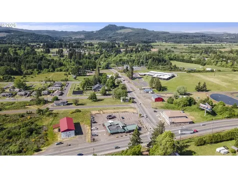 28405 Salmon River Highway Grand Ronde OR 97347