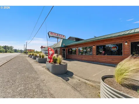28405 Salmon River Highway Grand Ronde OR 97347