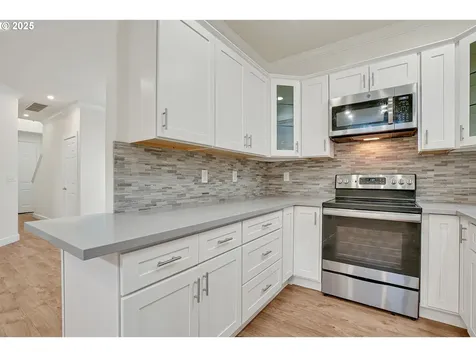 5717 NW 174th Avenue Portland OR 97229