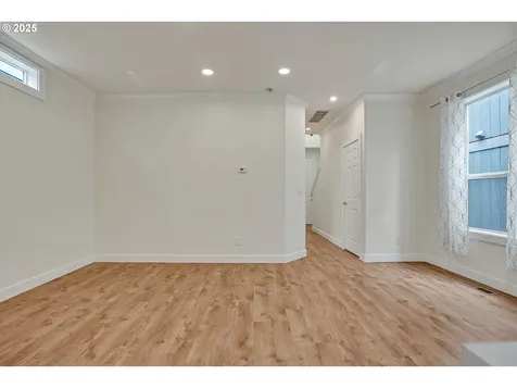 5717 NW 174th Avenue Portland OR 97229
