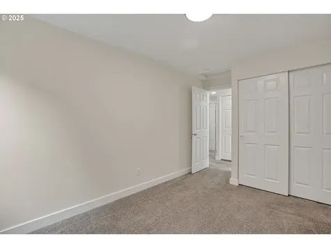 5717 NW 174th Avenue Portland OR 97229