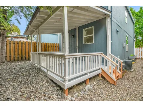 5717 NW 174th Avenue Portland OR 97229