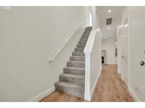 5717 NW 174th Avenue Portland OR 97229
