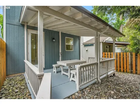 5717 NW 174th Avenue Portland OR 97229