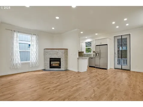 5717 NW 174th Avenue Portland OR 97229