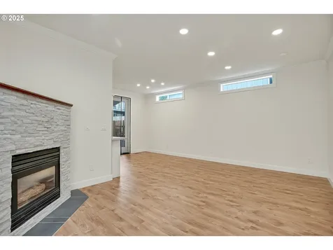 5717 NW 174th Avenue Portland OR 97229