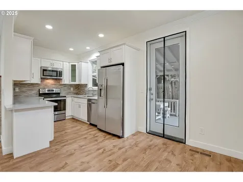 5717 NW 174th Avenue Portland OR 97229