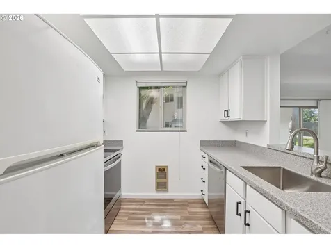 10141 SW Trapper Terrace Beaverton OR 97008