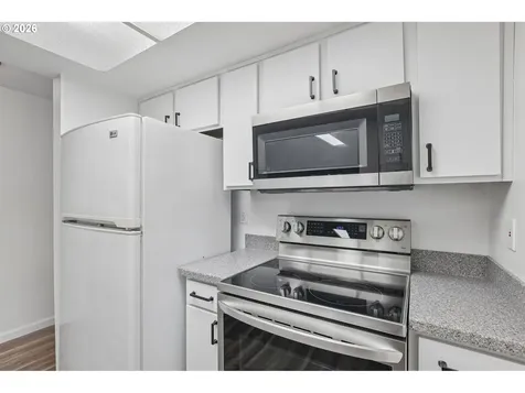 10141 SW Trapper Terrace Beaverton OR 97008