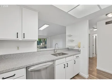 10141 SW Trapper Terrace Beaverton OR 97008