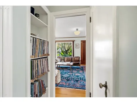 7124 N Montana Avenue Portland OR 97217