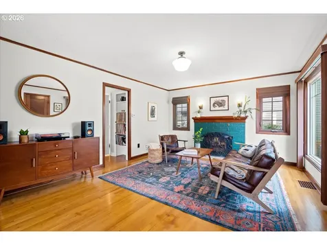 7124 N Montana Avenue Portland OR 97217