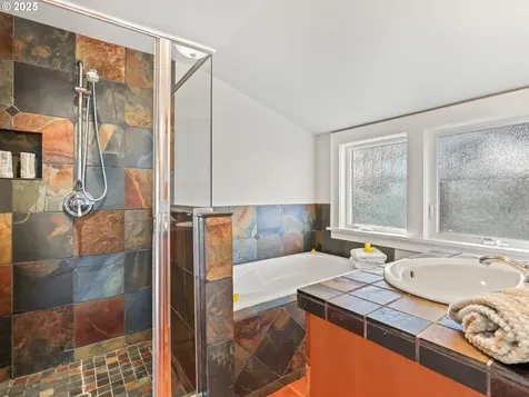 3425 NE 25th Avenue Portland OR 97212