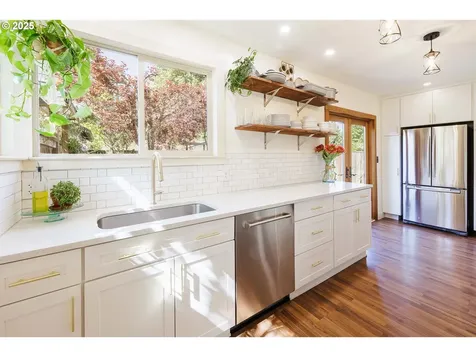 1409 14th Street West Linn OR 97068