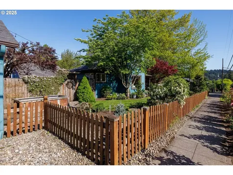 1409 14th Street West Linn OR 97068