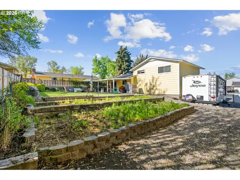 445 SE 7th Street Hermiston OR 97838