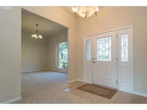 1737 NE Shale Court Roseburg OR 97470