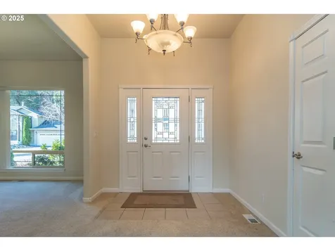 1737 NE Shale Court Roseburg OR 97470