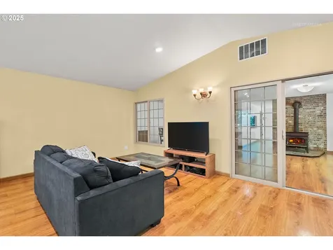 17440 S Holly Lane Oregon City OR 97045