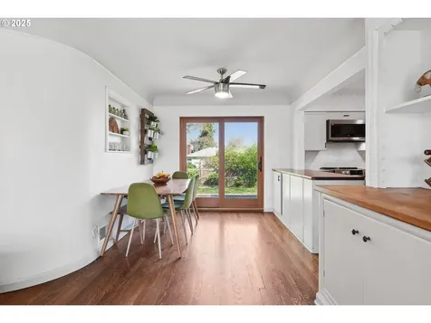 4125 NE Ainsworth Street Portland OR 97211