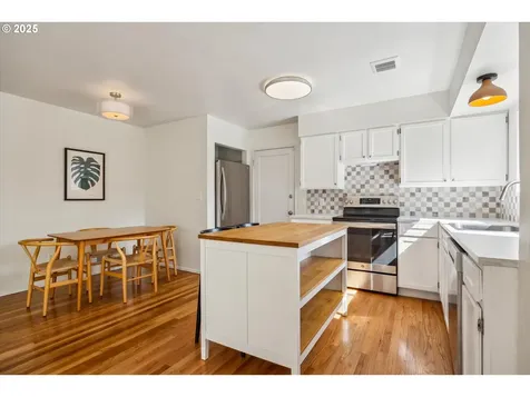 5515 SE 62nd Avenue Portland OR 97206