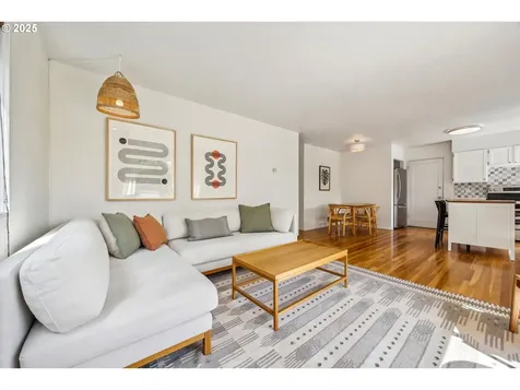 5515 SE 62nd Avenue Portland OR 97206