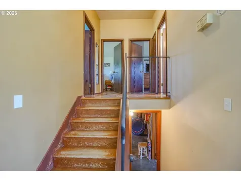 13639 SE Clay Street Portland OR 97233