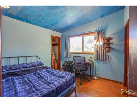 13639 SE Clay Street Portland OR 97233