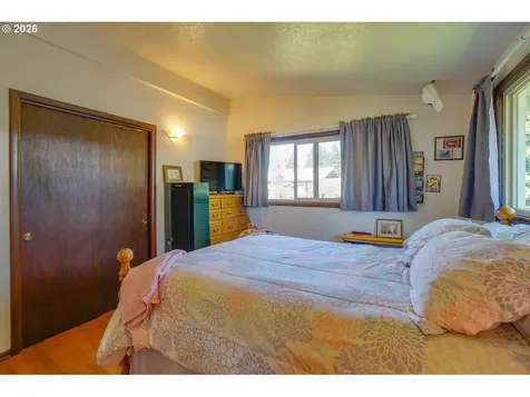 13639 SE Clay Street Portland OR 97233
