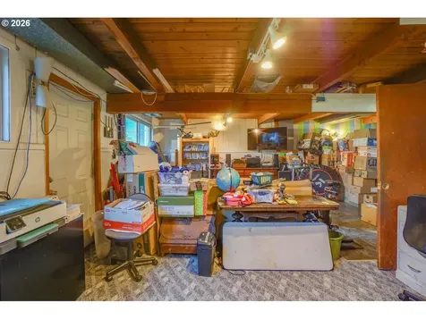 13639 SE Clay Street Portland OR 97233
