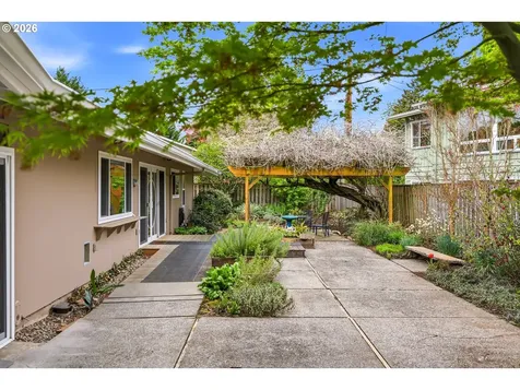 3435 SE Raymond Street Portland OR 97202