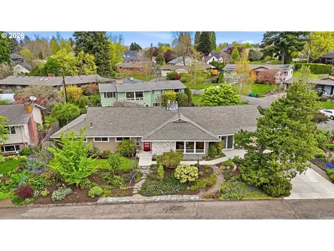 3435 SE Raymond Street Portland OR 97202