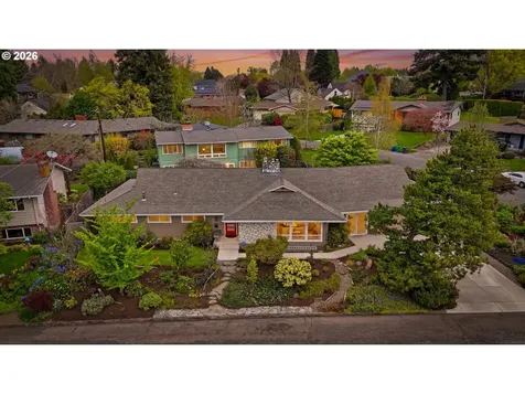 3435 SE Raymond Street Portland OR 97202