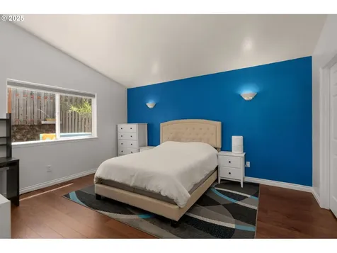 19026 Barrington Avenue Sandy OR 97055