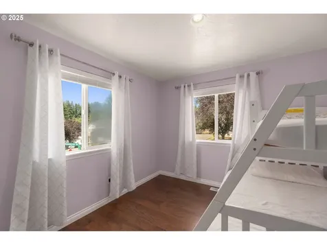 19026 Barrington Avenue Sandy OR 97055