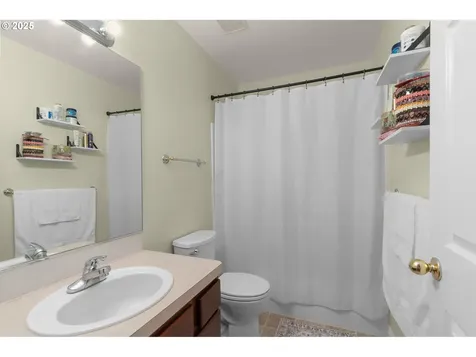 19026 Barrington Avenue Sandy OR 97055