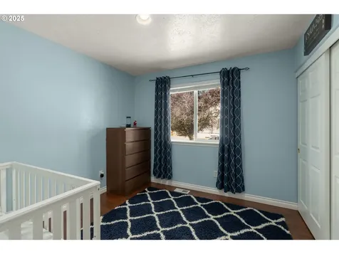 19026 Barrington Avenue Sandy OR 97055