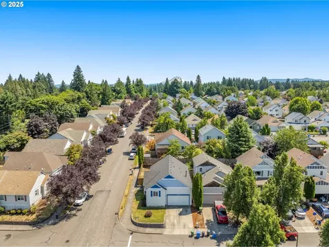 19026 Barrington Avenue Sandy OR 97055