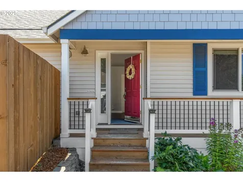19026 Barrington Avenue Sandy OR 97055