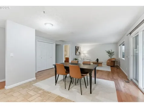 5585 NW Peregrine Place Portland OR 97229