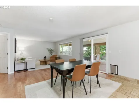 5585 NW Peregrine Place Portland OR 97229