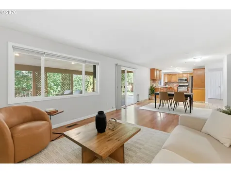 5585 NW Peregrine Place Portland OR 97229